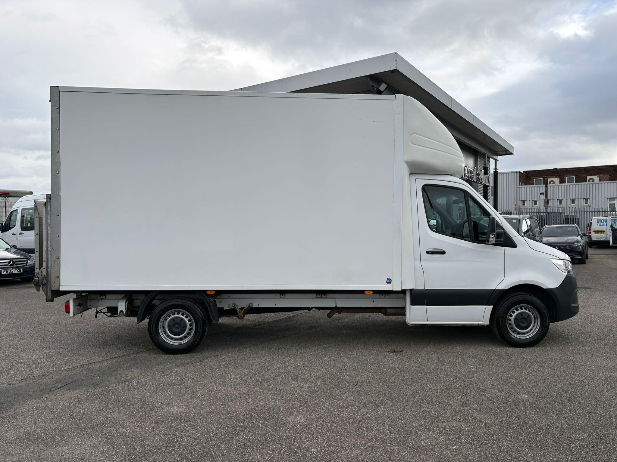 Mercedes-Benz Sprinter